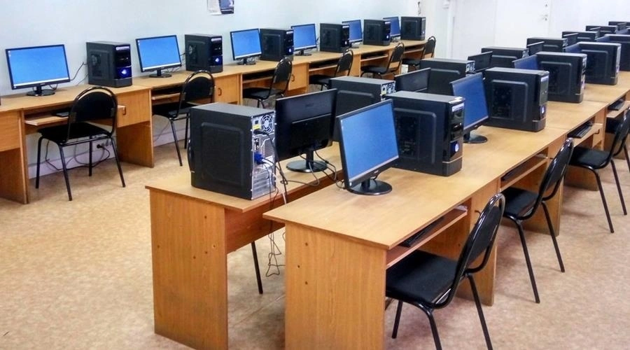 Персональный компьютер (лицензионное программное обеспечение, образовательный контент, система защиты от вредоносной информации)
